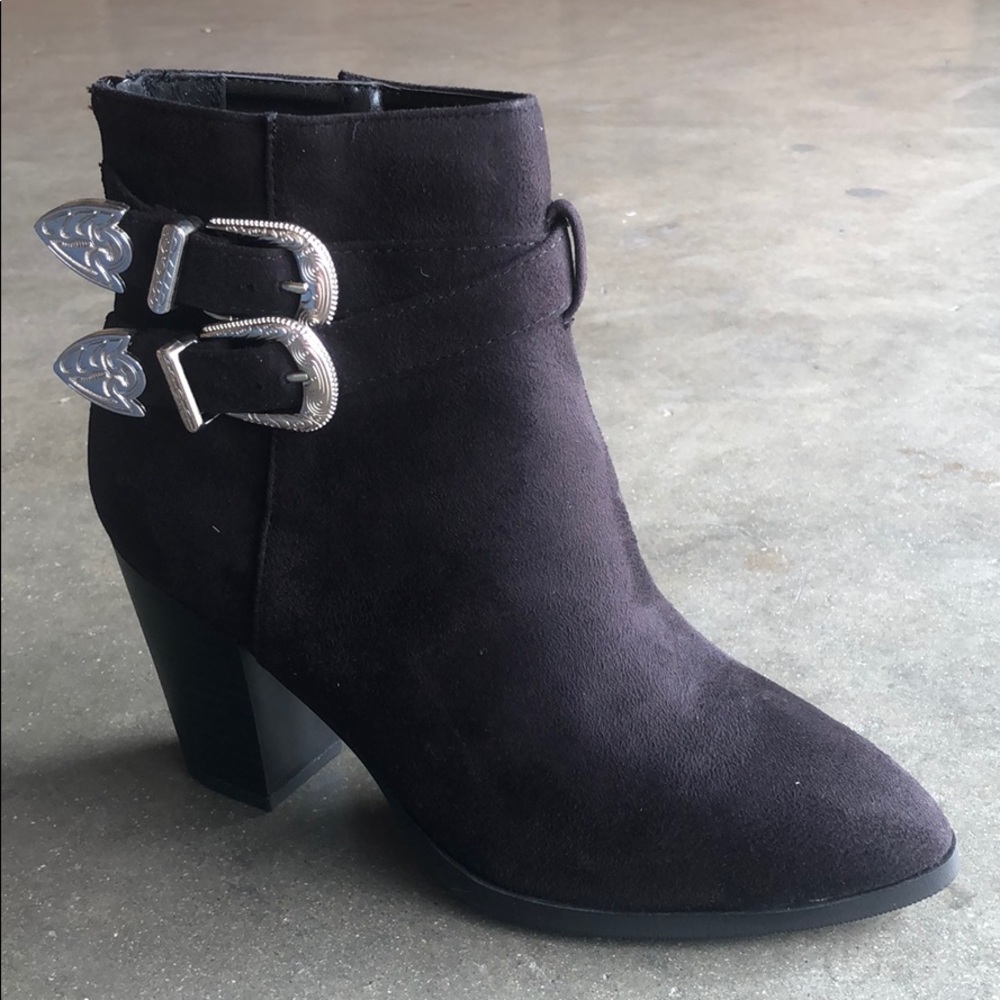 Delicious Women’s Faux Suede Booties Black